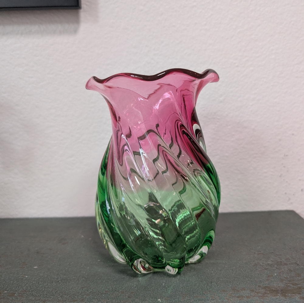 Vintage Teleflora Pink Green Watermelon Hand Blown Art Glass Ruffled Vase - Picture 2 of 10